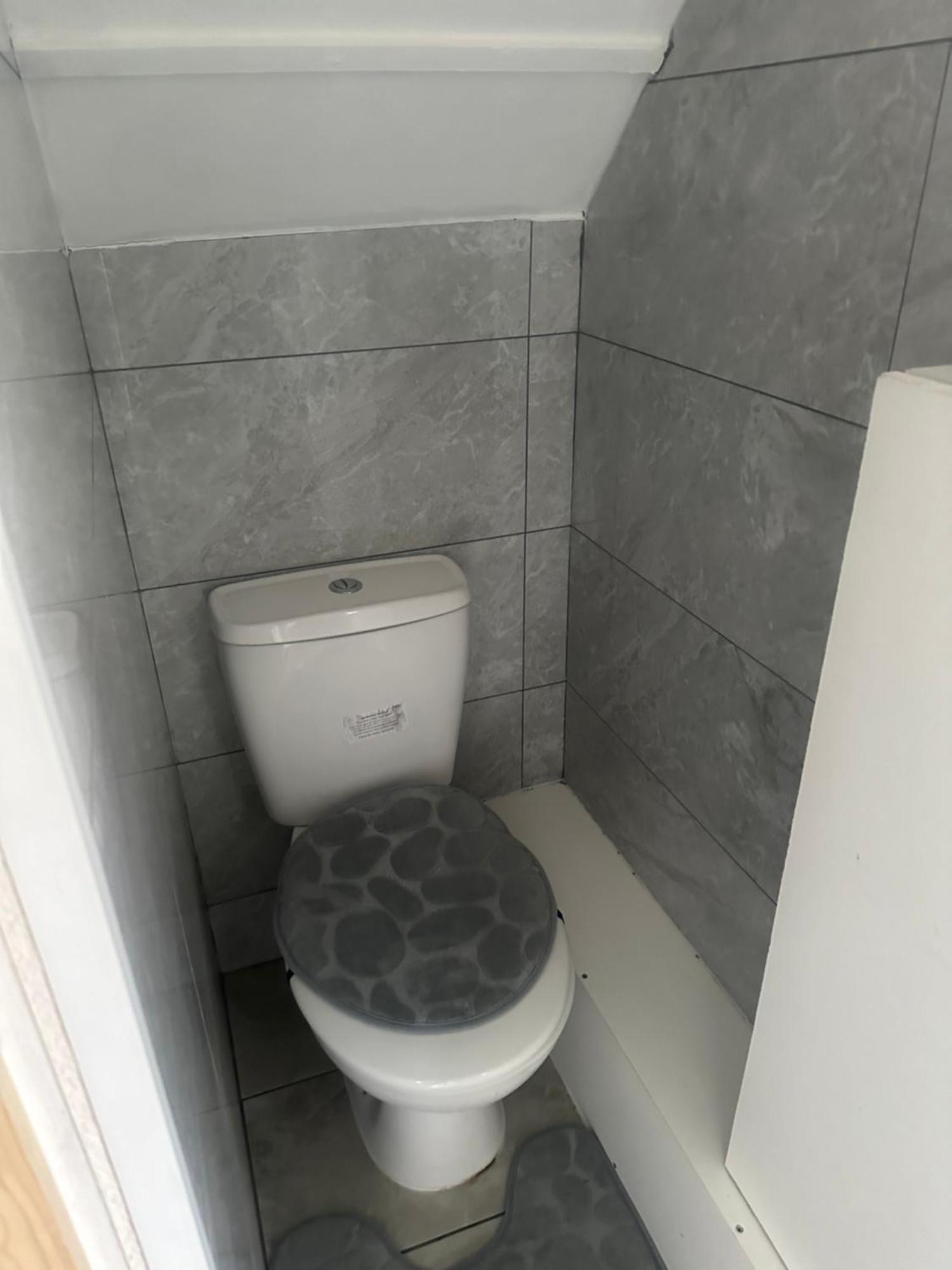 Ebehi Inn Welling Ngoại thất bức ảnh